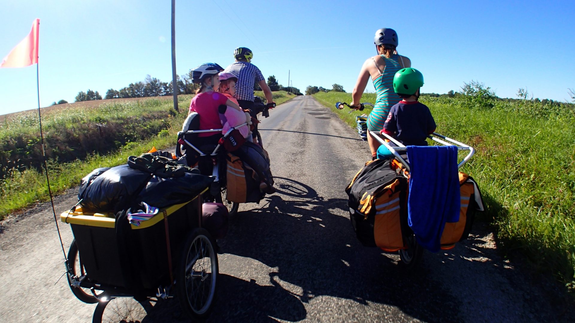 Safest child bike top trailer